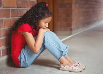 Chiropractic Clarksville TN Depressed Young Girl
